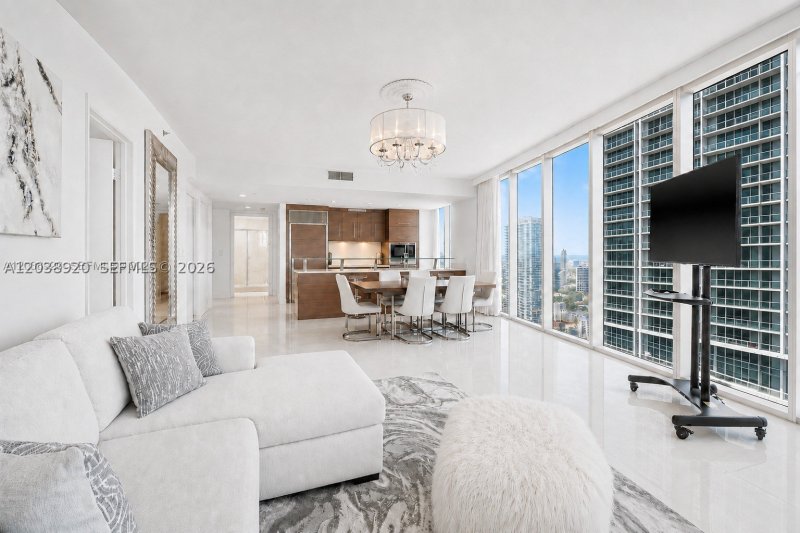 Condo for sale at Icon Brickell Tower I 4315