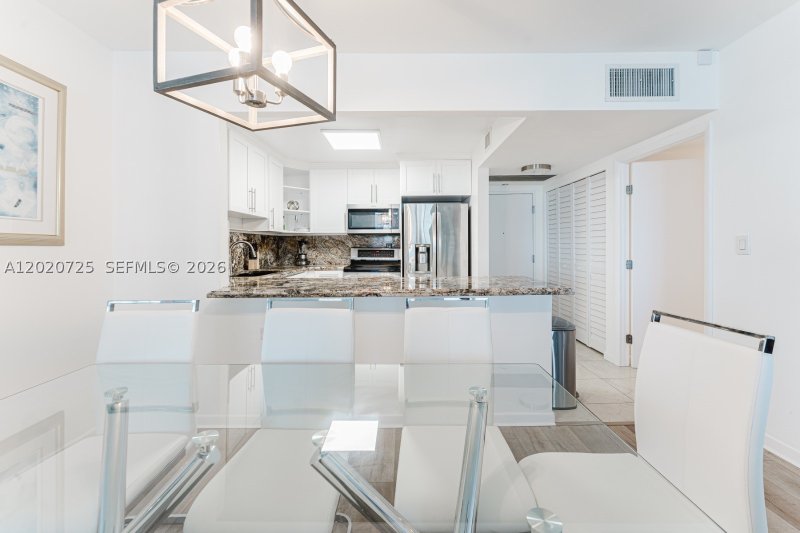 Alquiler de apartamento en Roney Palace 804