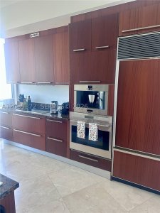 Comprar apartamento no Trump Tower Three 1505