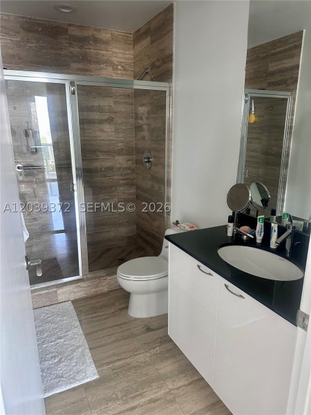 Comprar apartamento no Trump Tower Three 1505