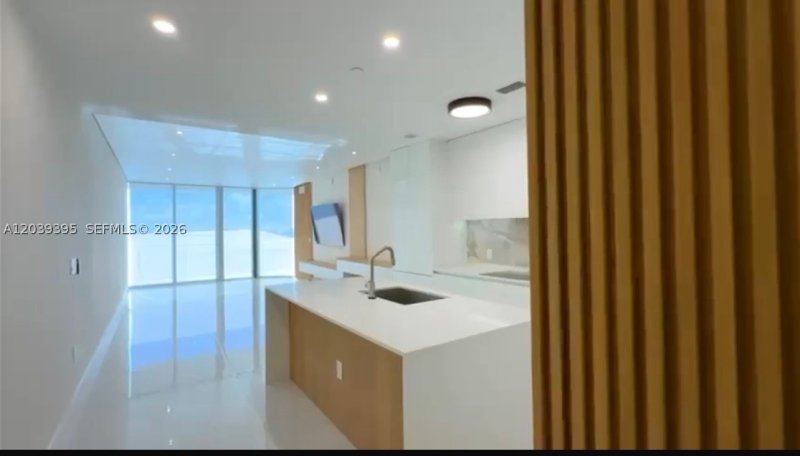 Alquiler de apartamento en Aria Reserve Miami 1505