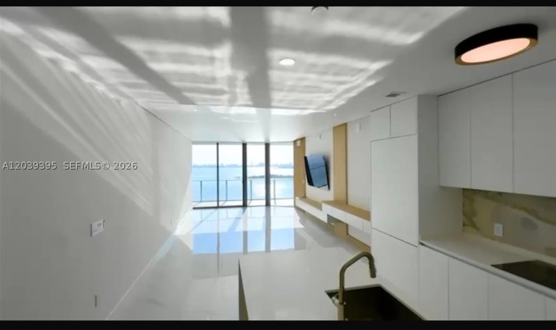 Alquiler de apartamento en Aria Reserve Miami 1505