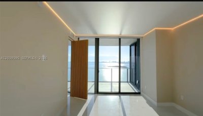 Alquiler de apartamento en Aria Reserve Miami 1505