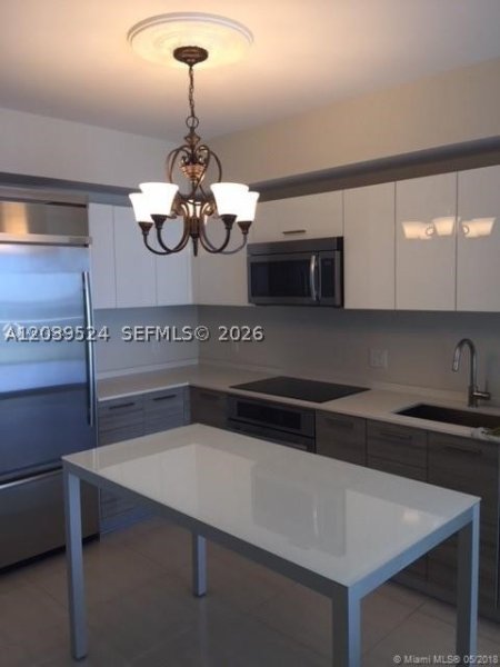 Apartment for rent at Brickell House Condo 1707