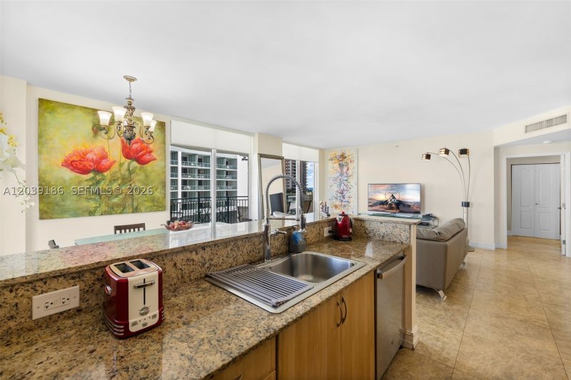 Alquiler de apartamento en King David 708