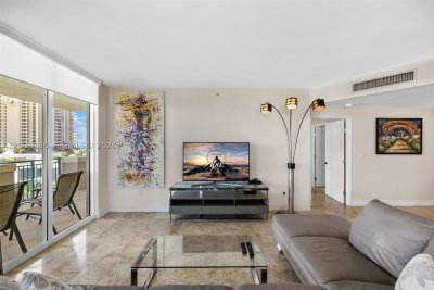 Alquiler de apartamento en King David 708