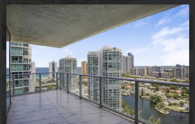Parque Towers at St. Tropez Apt #5-2308