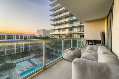 Comprar apartamento en Midtown Miami 2 H1109