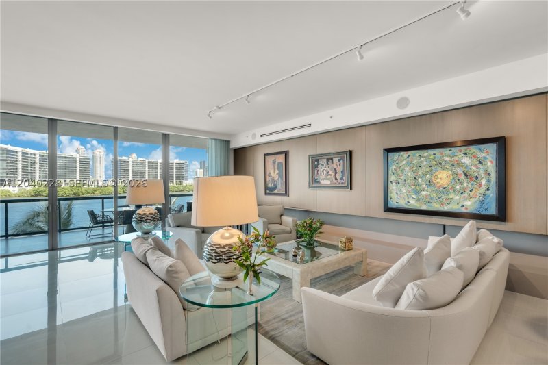 Comprar apartamento en Echo Aventura 318