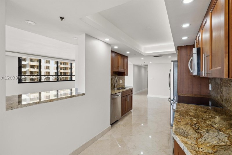 Alquiler de apartamento en Tiffany Bal Harbour 907