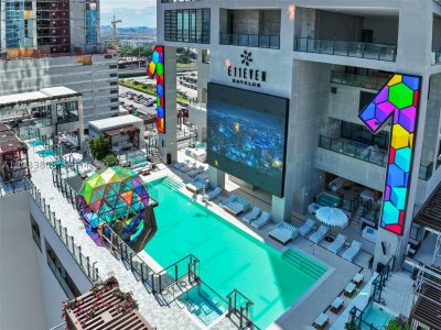 Aluguel de apartamento no E11EVEN Hotel & Residences 4003B
