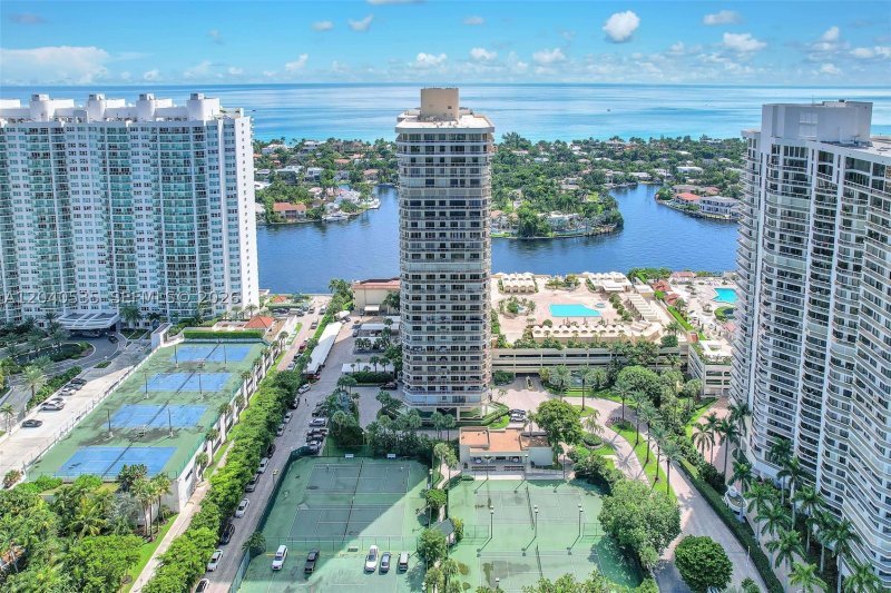 Comprar apartamento en Terraces Of Turnberry 1805