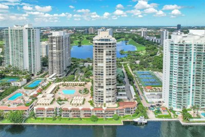 Comprar apartamento en Terraces Of Turnberry 1805