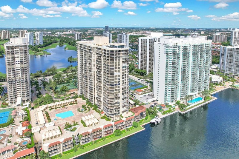 Comprar apartamento en Terraces Of Turnberry 1805