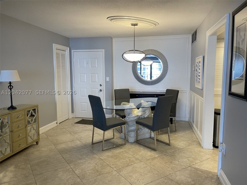 Apartment for rent at The Summit 1107S