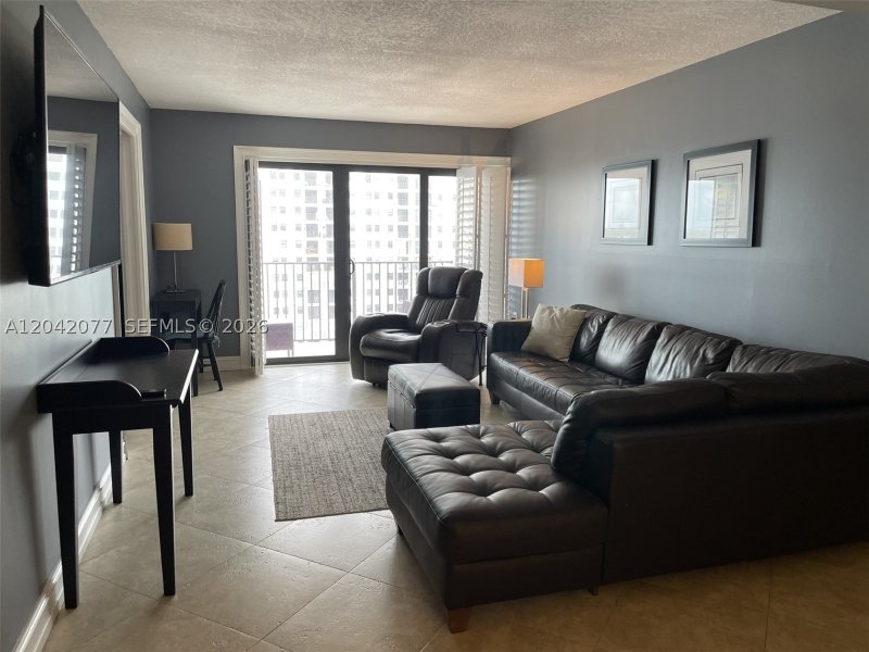 Apartment for rent at The Summit 1107S