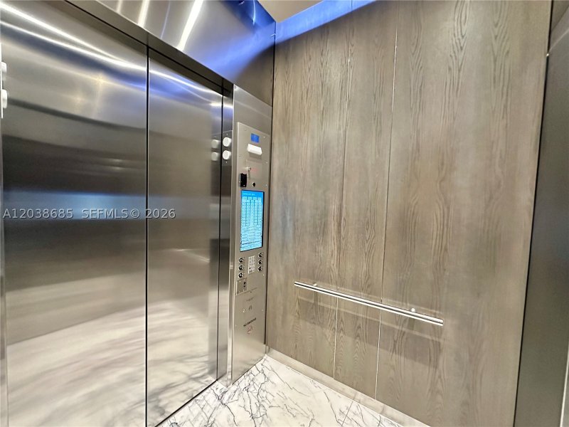 Apartment for rent at Paraiso Bay Miami 1404