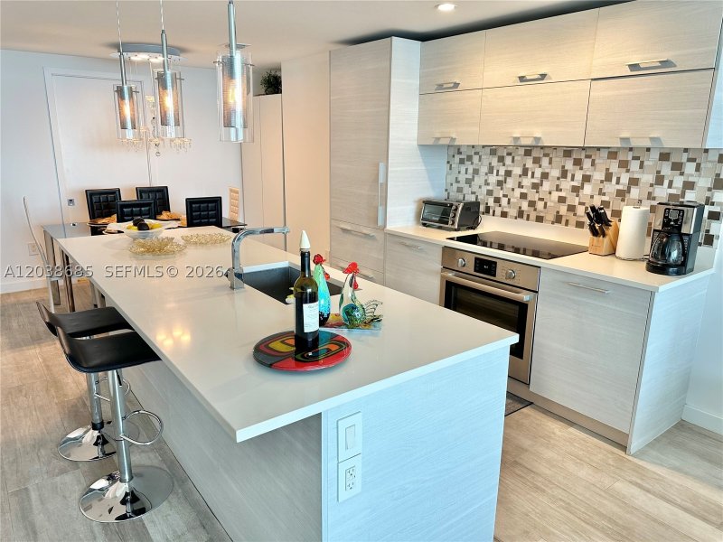 Apartment for rent at Paraiso Bay Miami 1404