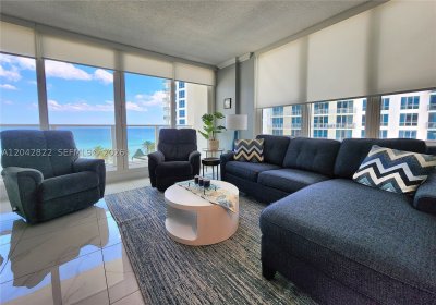 Aluguel de apartamento no Alexander Towers 821