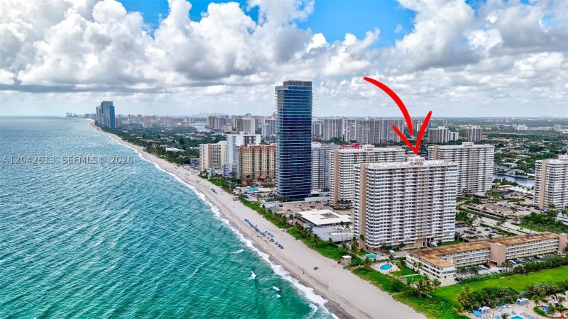 Condo for sale at The Hemispheres 6B