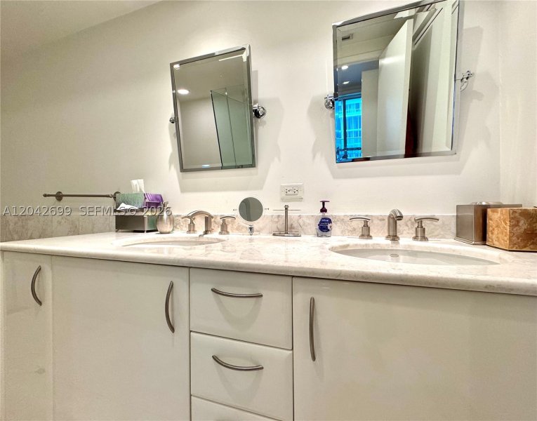 Comprar apartamento en Jade Brickell 406
