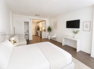 Harbour House Apt #115