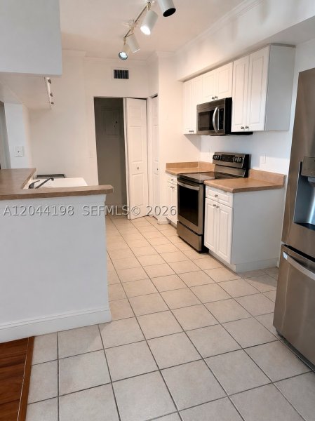 Property photo # 2