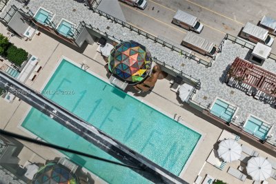 Comprar apartamento no E11EVEN Hotel & Residences 2410