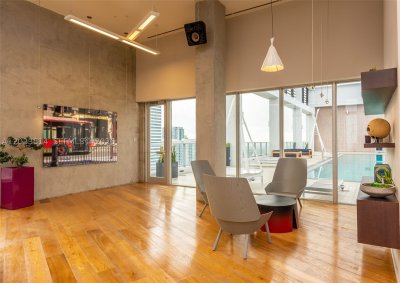Comprar apartamento no Centro Condo 807