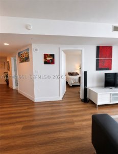 Comprar apartamento no 500 Brickell West Tower 2802