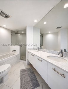 Comprar apartamento no 500 Brickell West Tower 2802