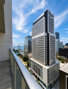 Comprar apartamento no 500 Brickell West Tower 2802