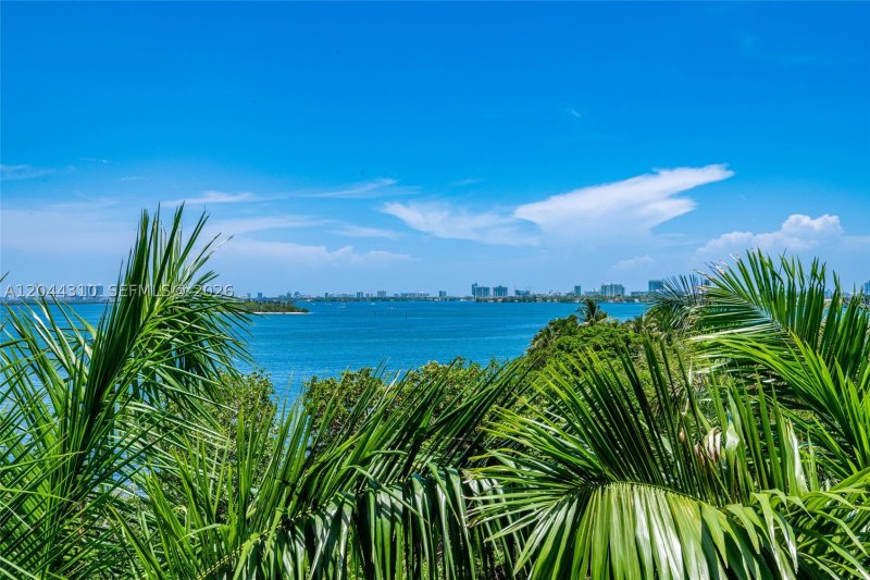 Comprar apartamento no Cite On The Bay 516