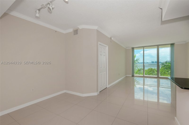 Comprar apartamento no Cite On The Bay 516
