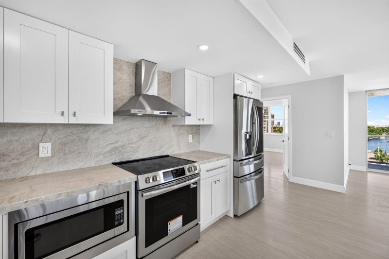 Apartment for rent at Alhambra Place 8a