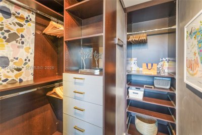 Comprar apartamento en Midtown Miami 4 M0705