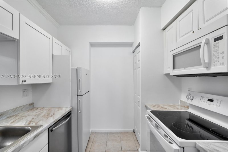 Alquiler de apartamento en Porto Bellagio 1717