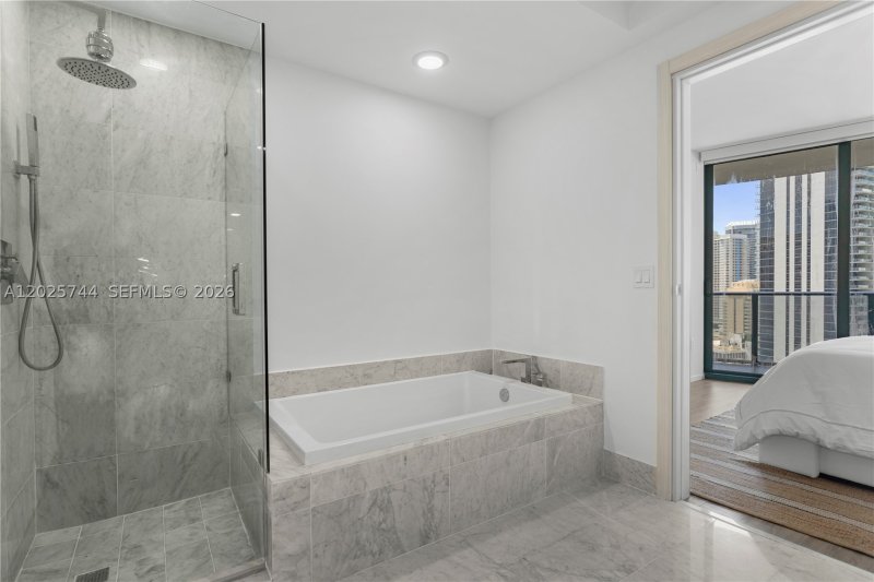 Alquiler de apartamento en SLS Lux Brickell 2004