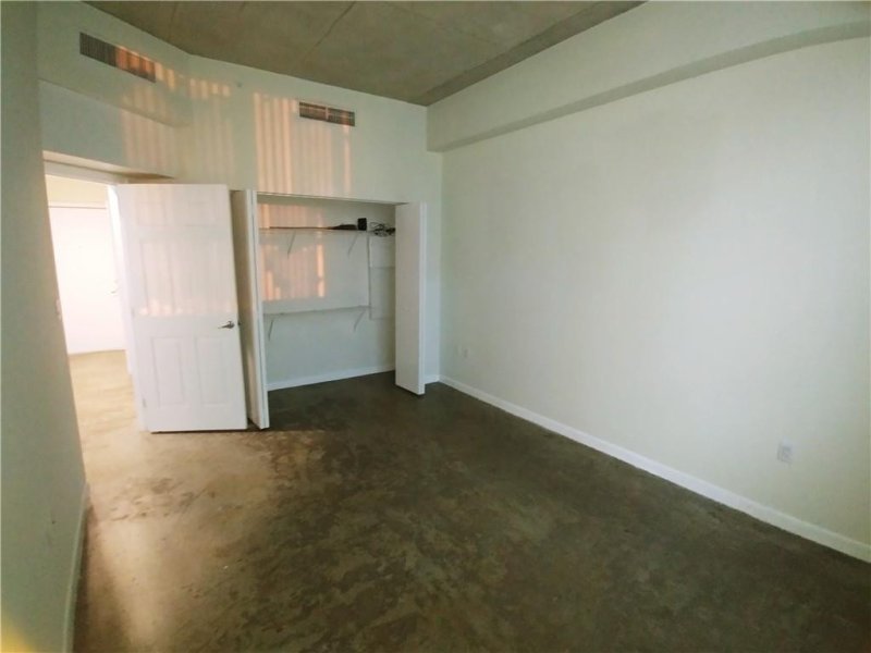 Apartment for rent at Loft Downtown II 1812