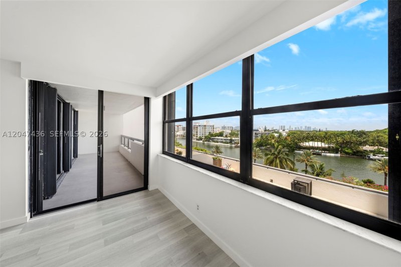 Condo for sale at Club Atlantis 706