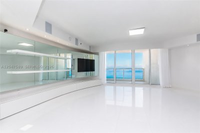 Alquiler de apartamento en Ocean Four 1807