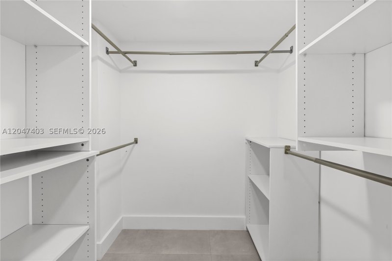 Alquiler de apartamento en Royal Club Condo 201