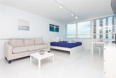Castle Beach Club Apt #908