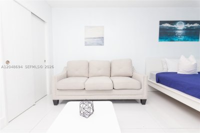 Aluguel de apartamento no Castle Beach Club 908