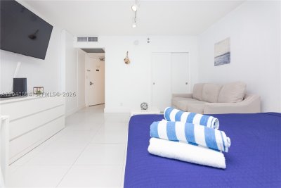 Aluguel de apartamento no Castle Beach Club 908