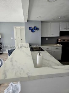 Alquiler de apartamento en Grandview Palace 811