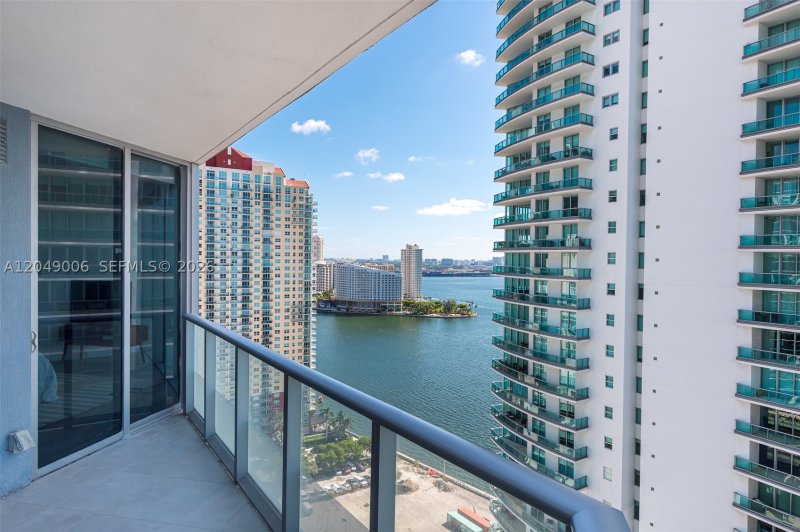 Apartment for rent at Brickell House Condo 2509