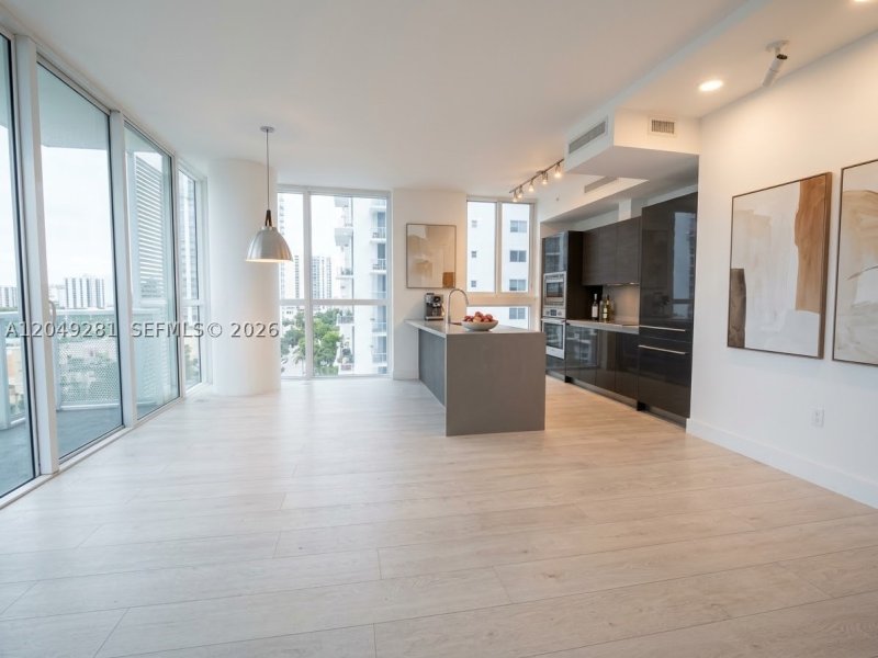 Alquiler de apartamento en The Bond 1709