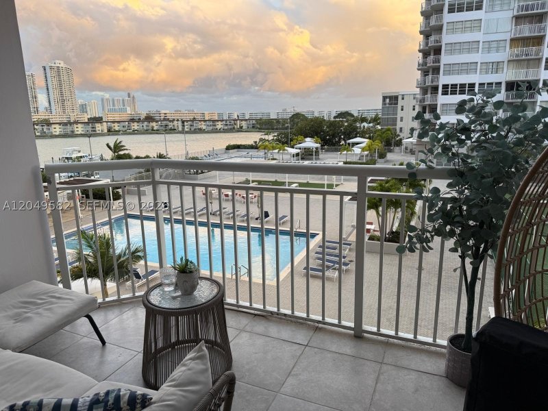 Condo for sale at Del Prado South Tower 404
