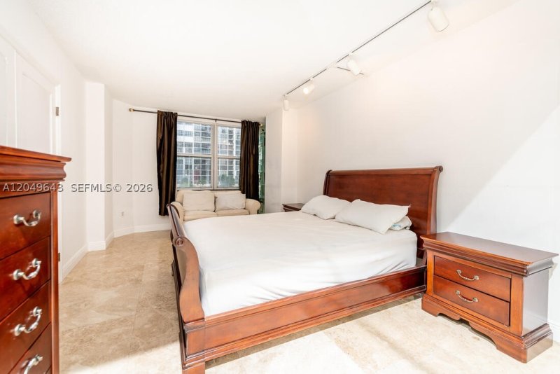 Condo for sale at The Hemispheres 2Q